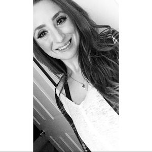 Meet your Posher, Shayna